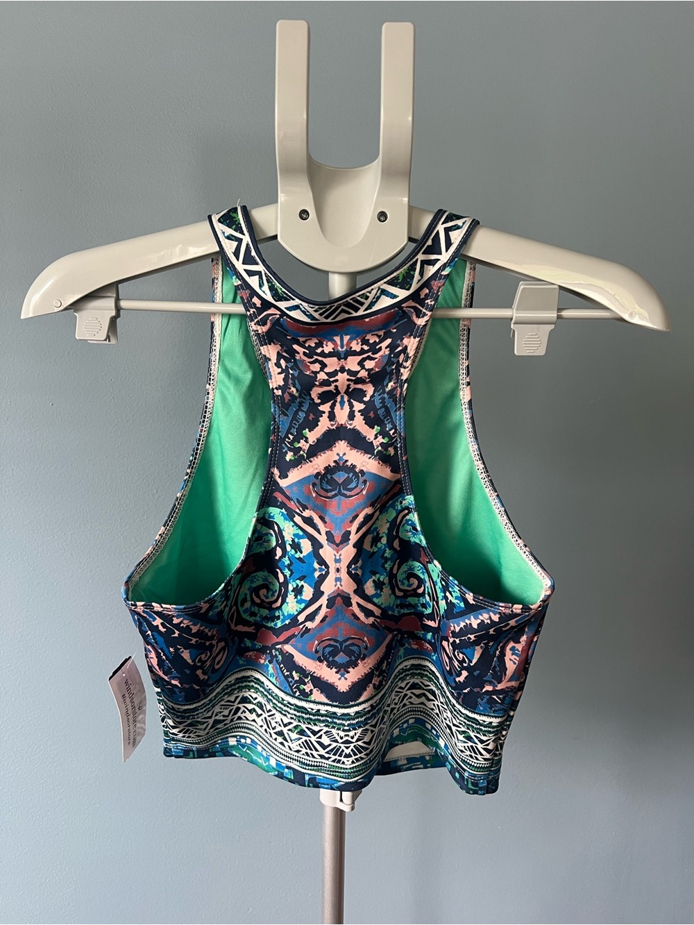 Windsor Patterned Racerback Crop Top - Size Large - Picture 4 of 7